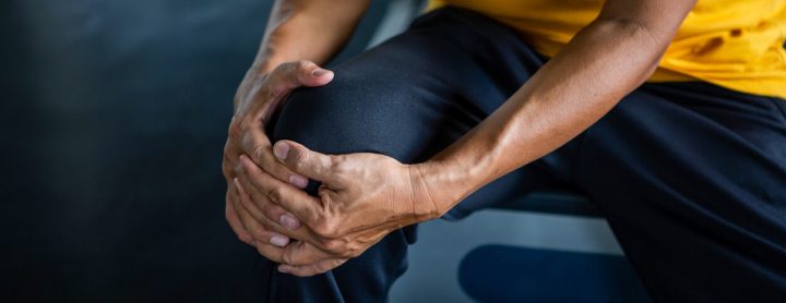 Man feeling pain in knee
