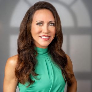Dr. Scarlett is a board-certified ophthalmologist and aesthetic medicine specialist with advanced training in oculoplastics and a commitment to patient-centered care.