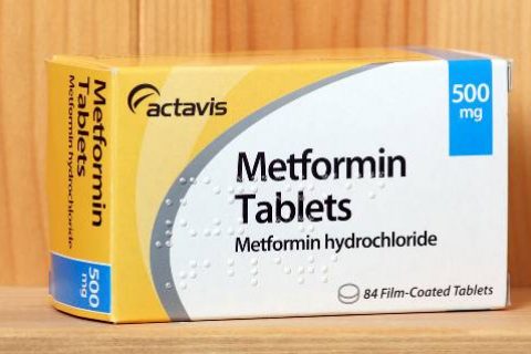 Box of metformin tablets