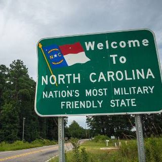 welcome to north carolina road sign