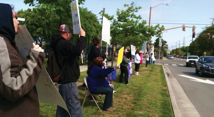 Essure protesters