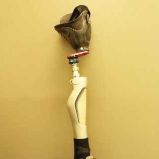 Prosthetic leg for amputee