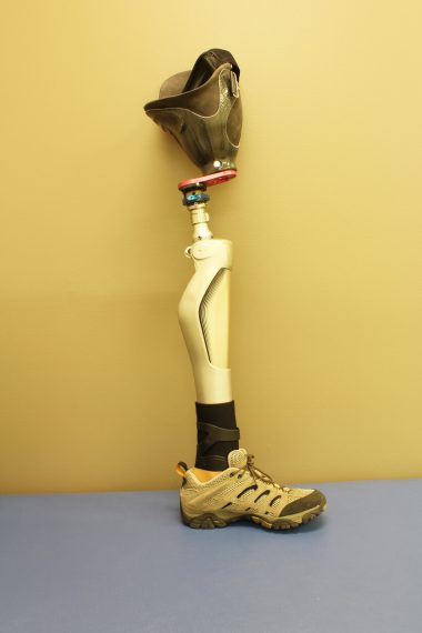 Prosthetic leg for amputee