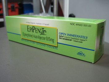 Epipen Jr. Packaging